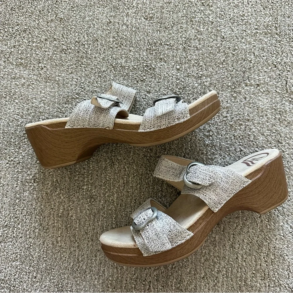 Dansko‎ Sophie Sandals - Ivory Metallic - Size 40